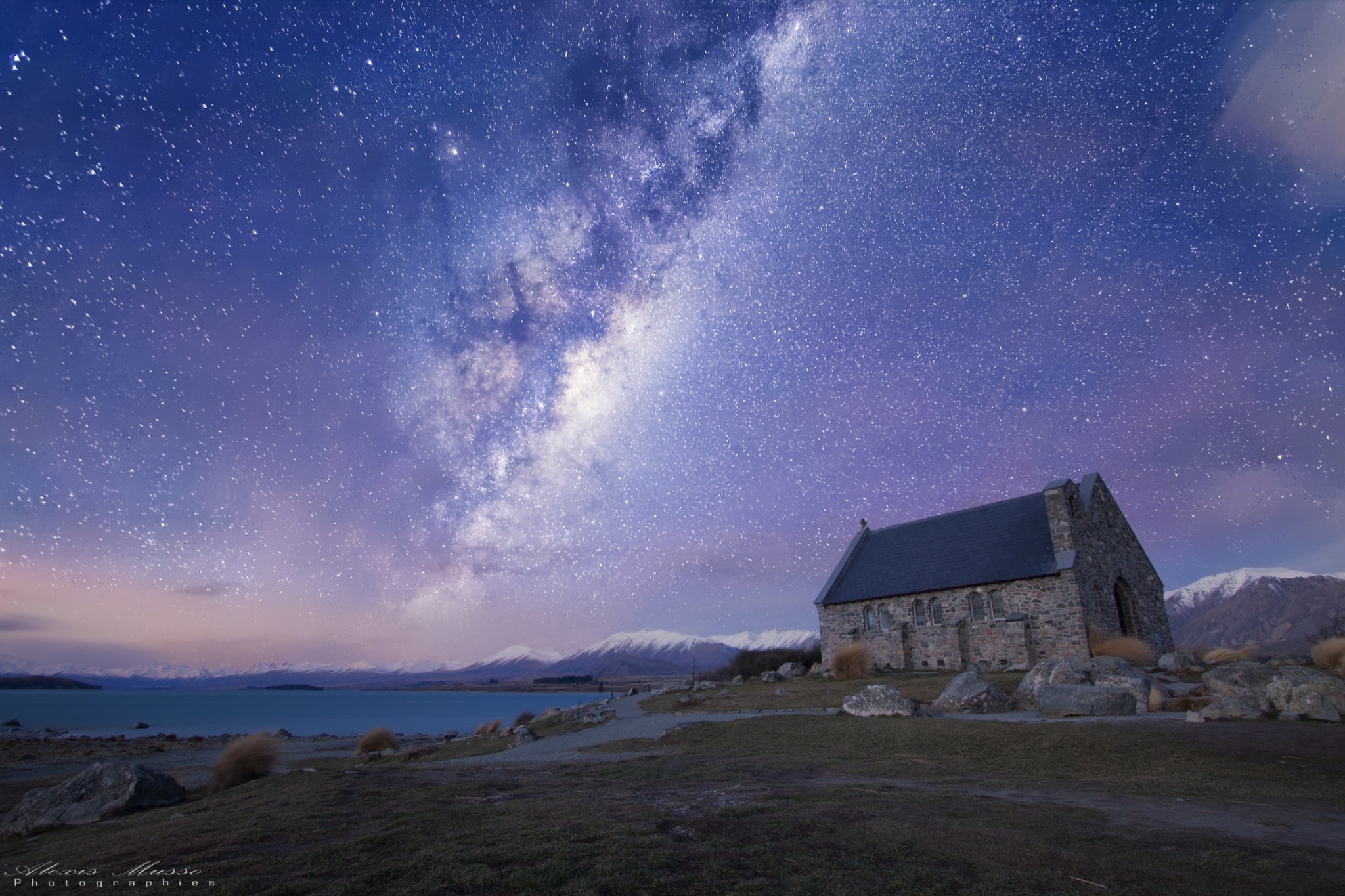 lake-tekapo-new-zealand